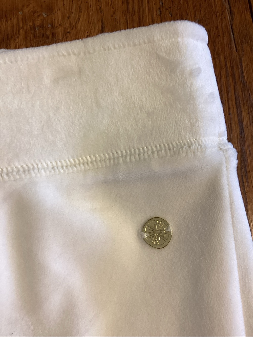 Lilly Pulitzer coconut Dorsey Velour lounge pants. Women’s extra large - Picture 6 of 12